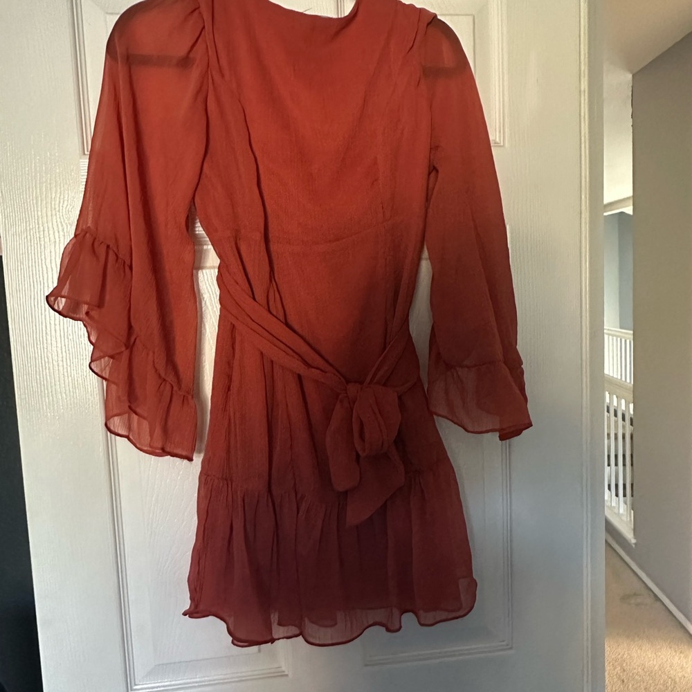 Chic Rust Red Dress with Ruffled Sleeves